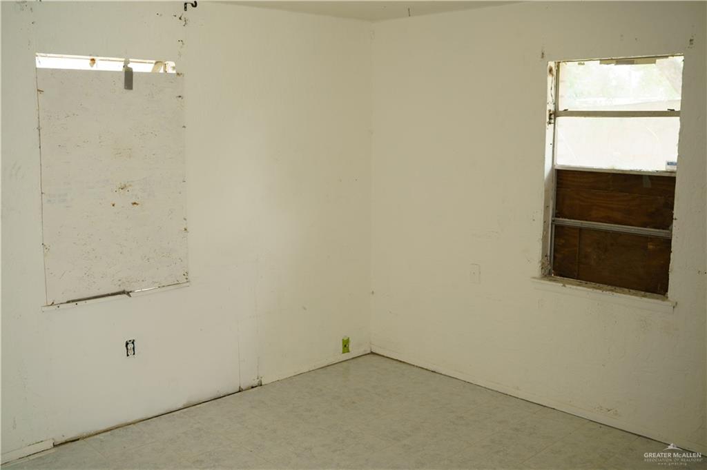 5909 Kountry Loop Mission, TX 78574 - Photo 16 of 23 a view of a bathroom with a shower