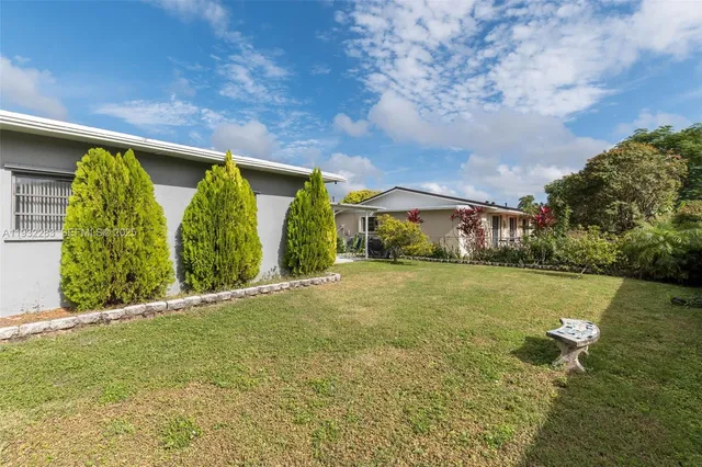 $700,000 | 13010 Southwest 80th Street, Miami, FL 33183