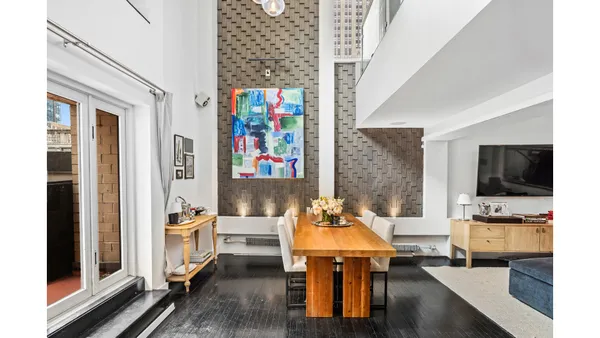 $1,250,000 | 372 5th Avenue, Unit PH10A | Midtown South