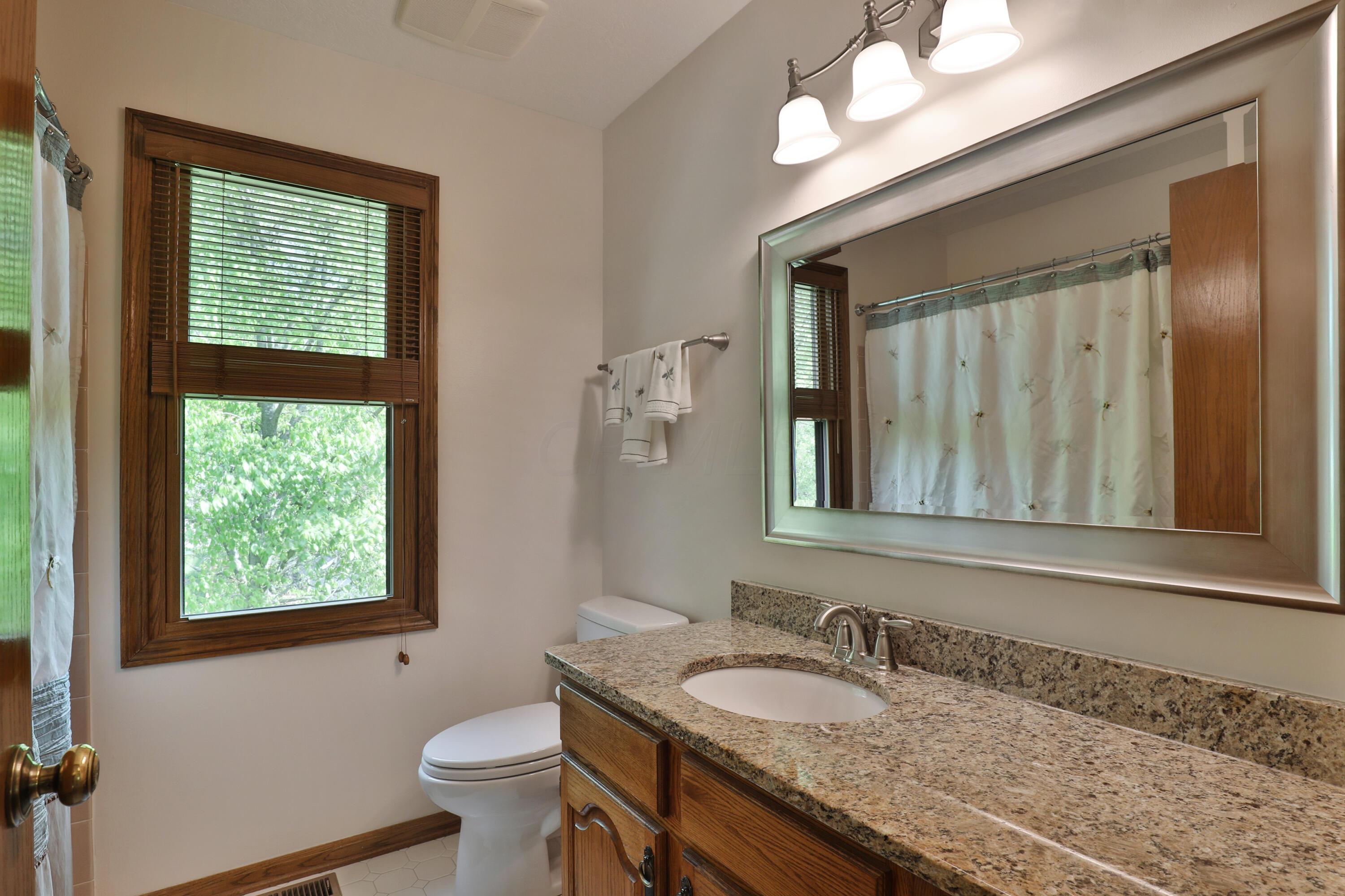 930 Riva Ridge Boulevard Columbus, OH 43230 - Photo 38 of 52 a930-RivaRidge-32