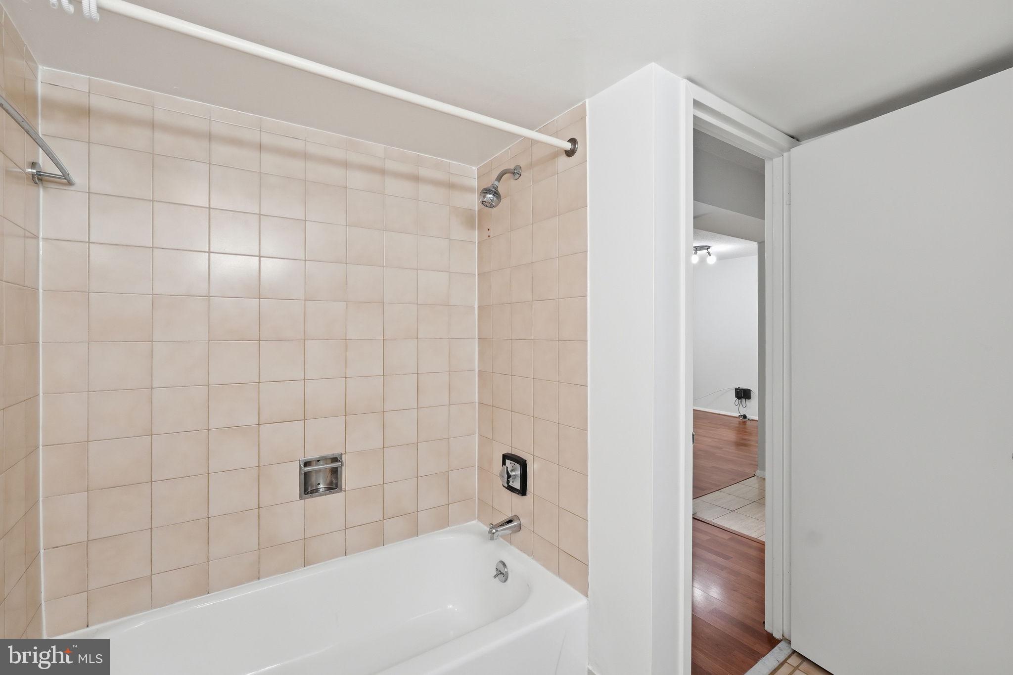 1808 Old Meadow Road, Unit 503 McLean, VA 22102 - Photo 14 of 23