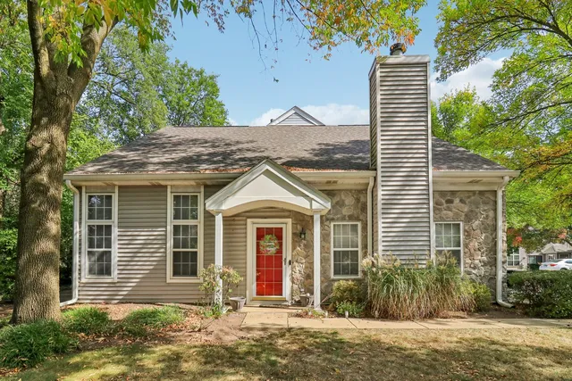 $305,000 | 136 Parkview Drive, Wauconda, IL 60084