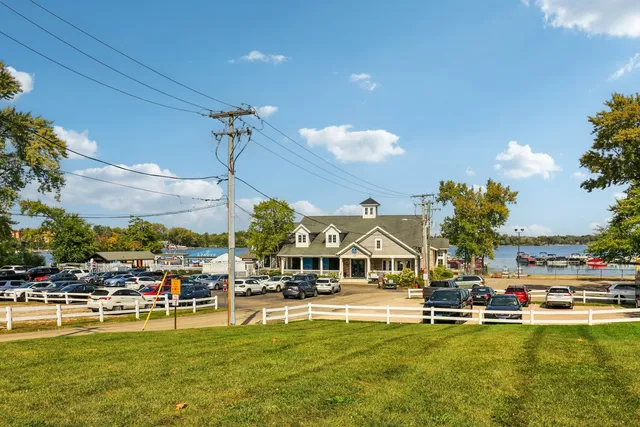 $305,000 | 136 Parkview Drive, Wauconda, IL 60084