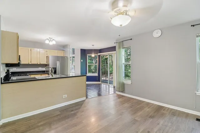 $305,000 | 136 Parkview Drive, Wauconda, IL 60084