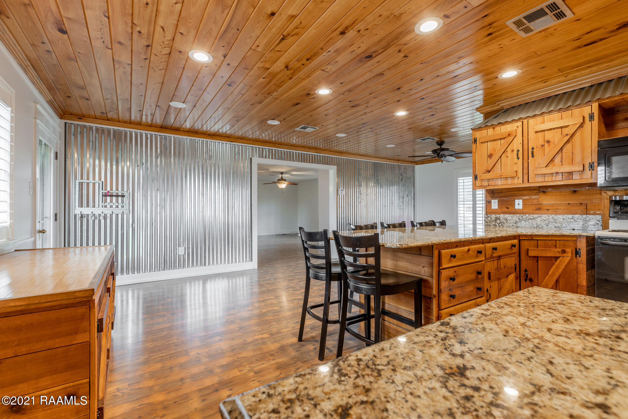439 St Clair Road Breaux Bridge, LA 70517 - Photo 7 of 34 3-Kitchen (3)