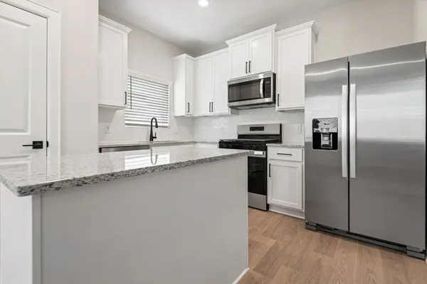 $2,815 | 21535 Bluebonnet Bay Drive, Montgomery, TX 77316