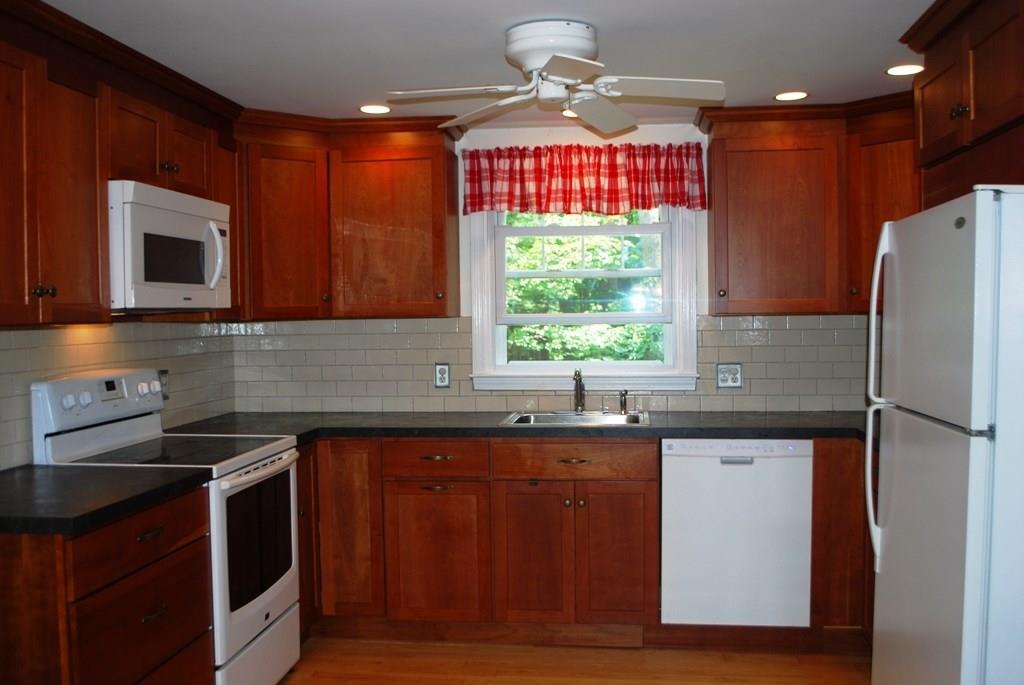 527 Duck Pond Road Westbrook, ME 04092 - Photo 7 of 14 Photo