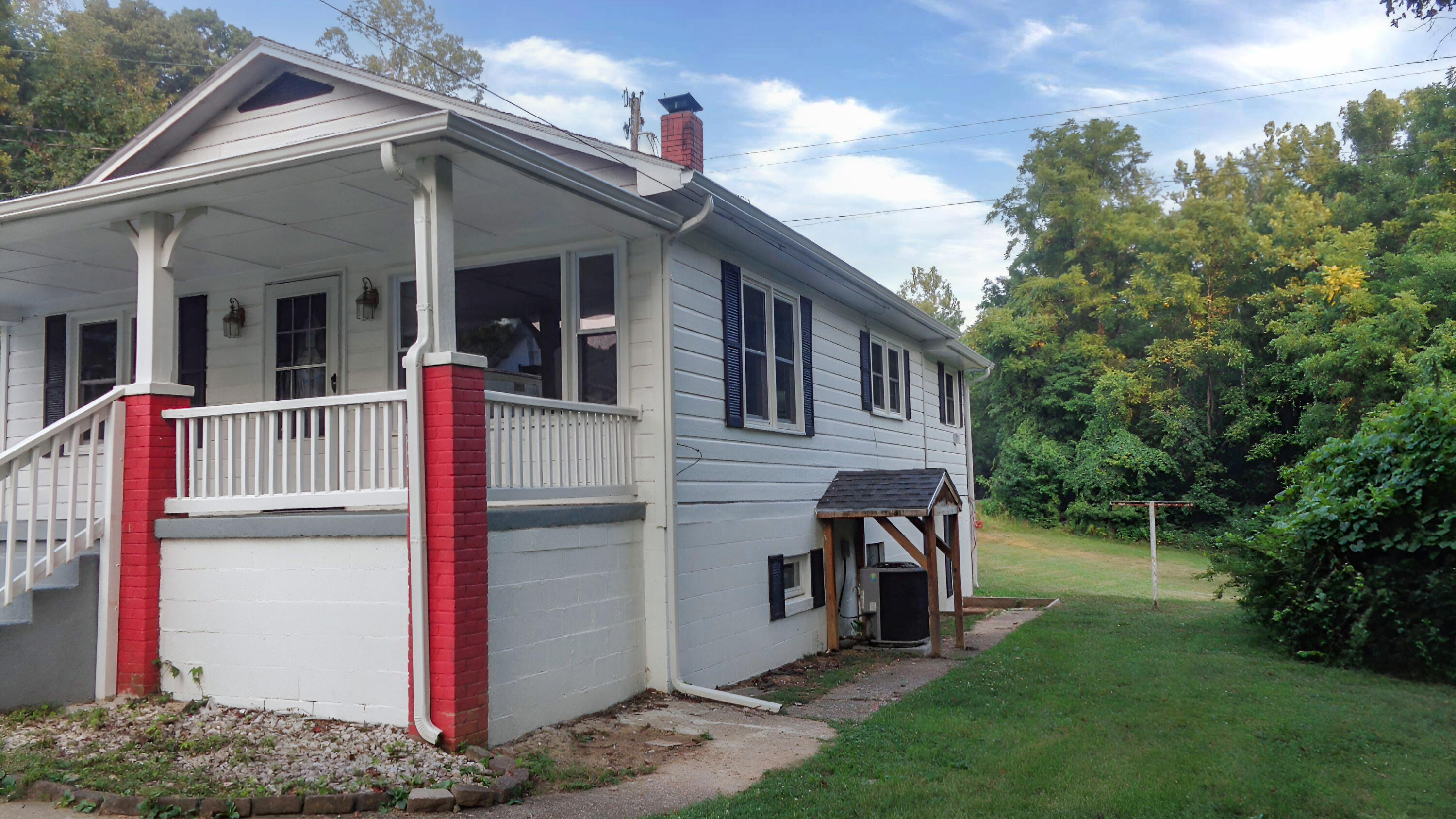 42 Powell Road Buchanan, VA 24066 - Photo 6 of 25 front right