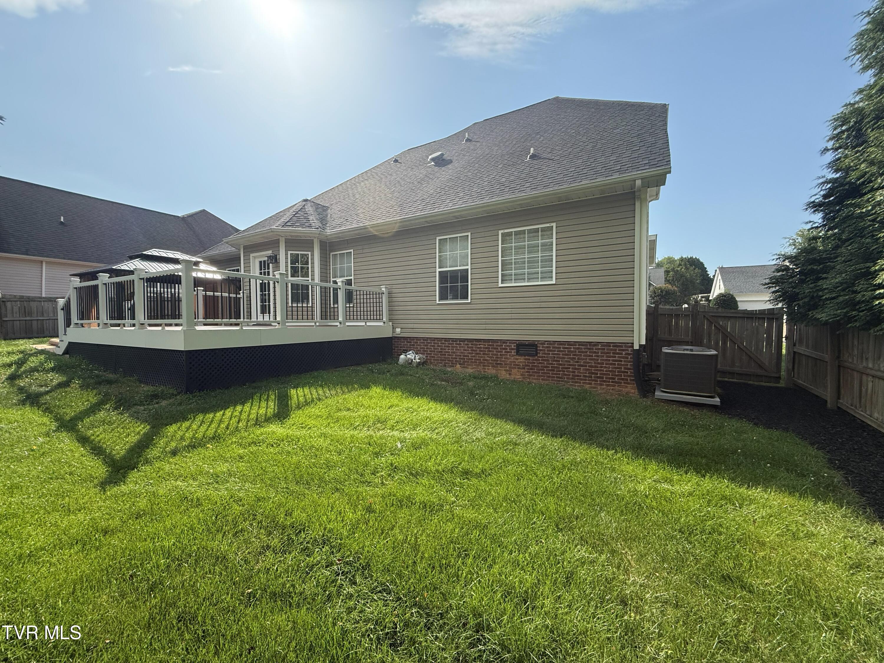 207 Haley Walk Bristol, TN 37620 - Photo 52 of 52 IMG_2715