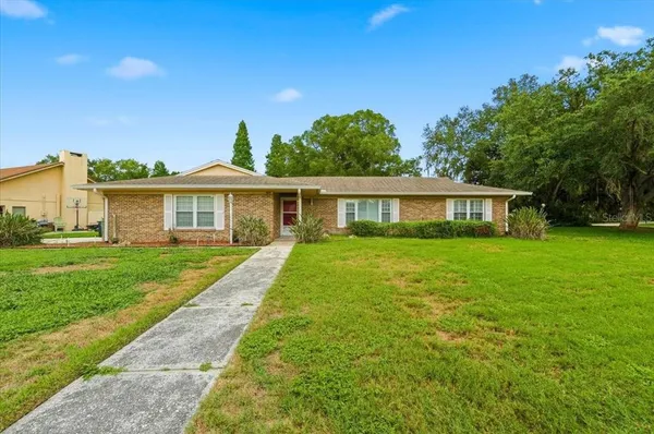 $365,000 | 137 Wood Hall Drive, Mulberry, FL 33860