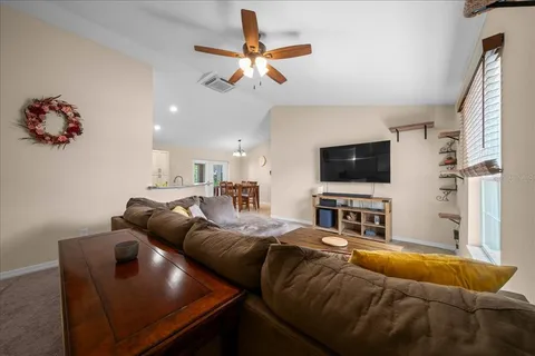 $284,900 | 391 Marion Oaks Pass, Ocala, FL 34473