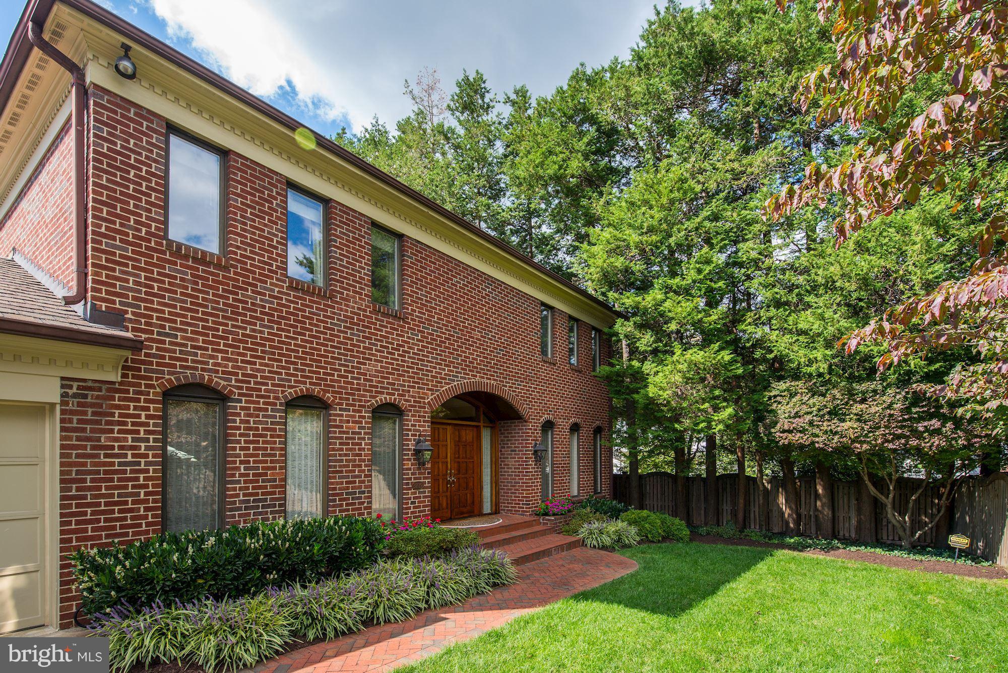 3239 Ellicott Street Northwest Washington, DC 20008 - Photo 2 of 28 3239 Ellicott Street, NW
