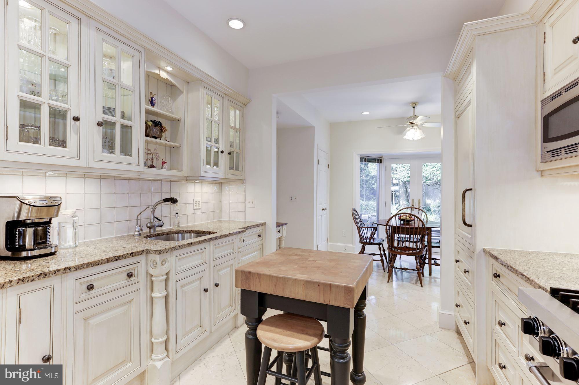 3239 Ellicott Street Northwest Washington, DC 20008 - Photo 13 of 28 Gourmet Kitchen w/ Breakfast Area