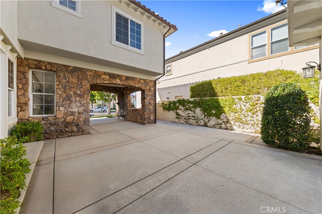 8 Rivage Newport Coast, CA 92657 - Photo 3 of 68