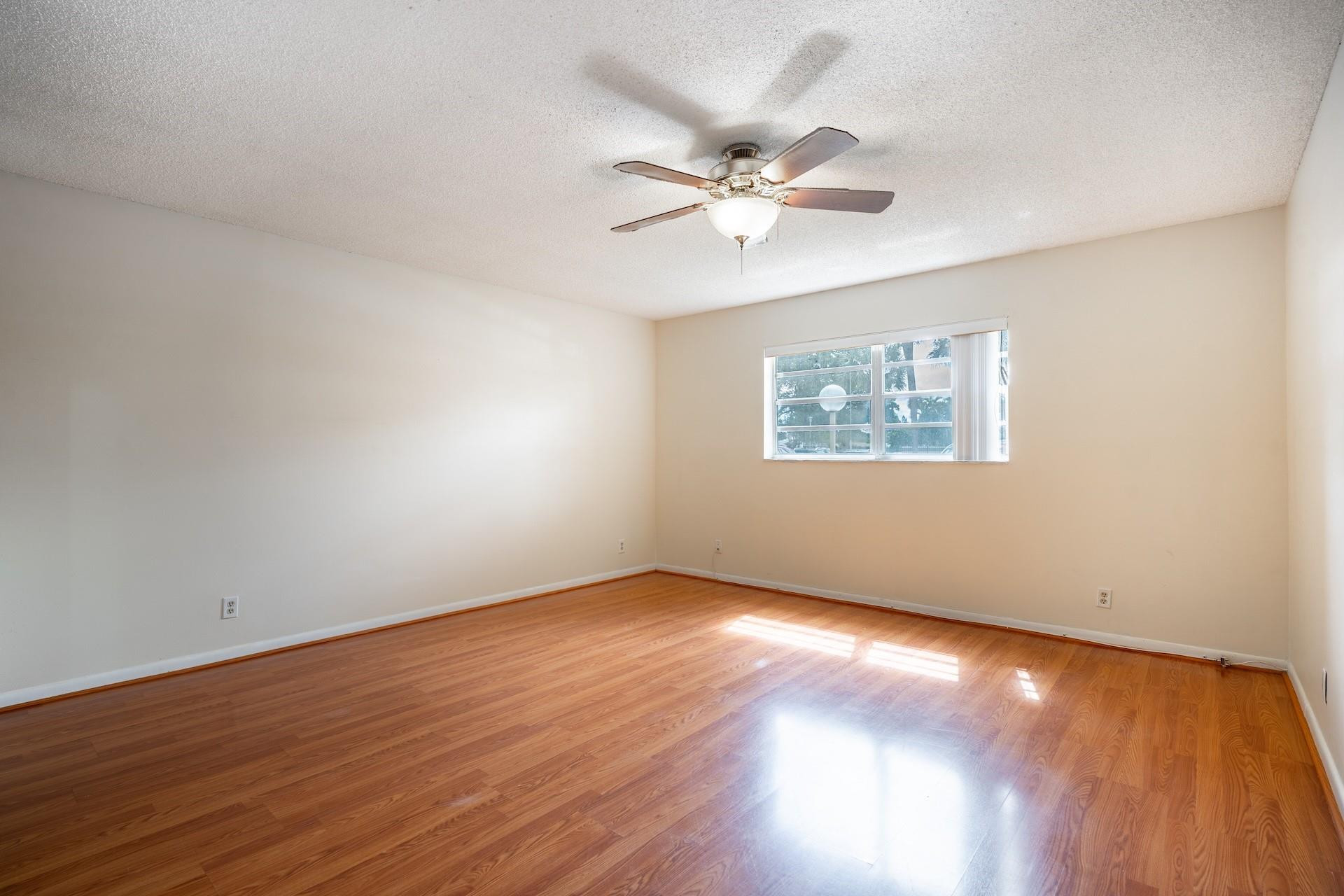 22605 Southwest 66th Avenue, Unit 102 Boca Raton, FL 33428 - Photo 8 of 27 Large actual bedroom