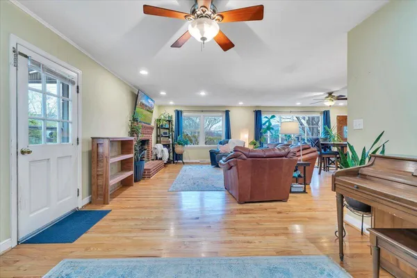 $309,900 | 727 Plantation Circle, Roanoke, VA 24019
