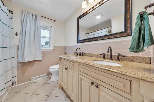 $309,900 | 727 Plantation Circle, Roanoke, VA 24019