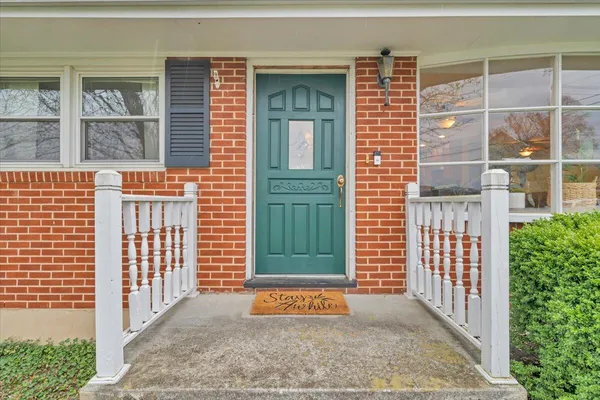 $309,900 | 727 Plantation Circle, Roanoke, VA 24019