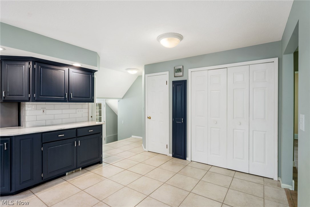 22656 Mastick Road Fairview Park, OH 44126 - Photo 15 of 45