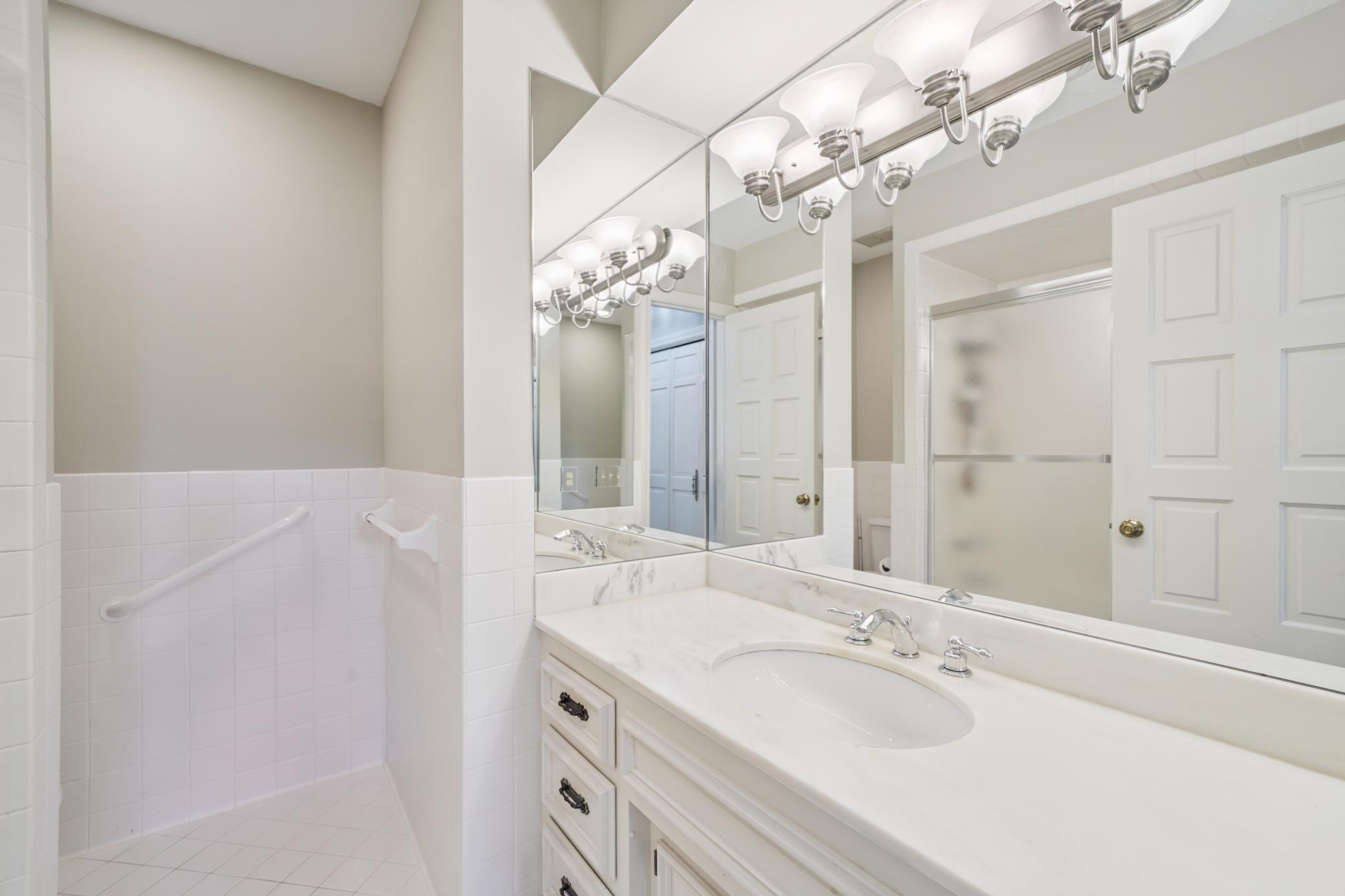 8621 Basswood Road, Unit 23 Eden Prairie, MN 55344 - Photo 14 of 31