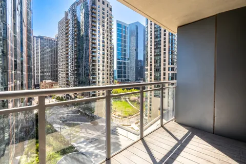 $300,000 | 450 East Waterside Drive, Unit 707, Chicago, IL 60601