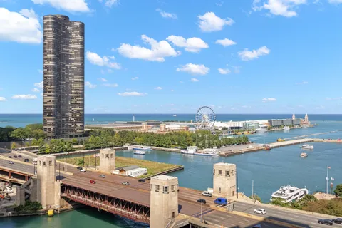 $300,000 | 450 East Waterside Drive, Unit 707, Chicago, IL 60601