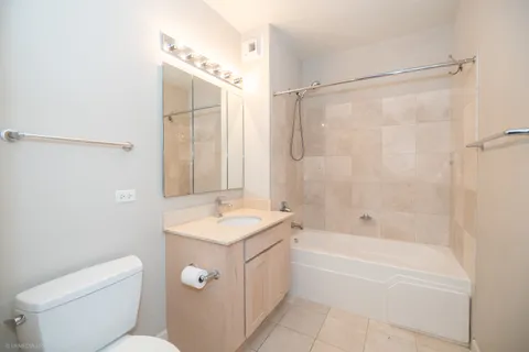 $300,000 | 450 East Waterside Drive, Unit 707, Chicago, IL 60601