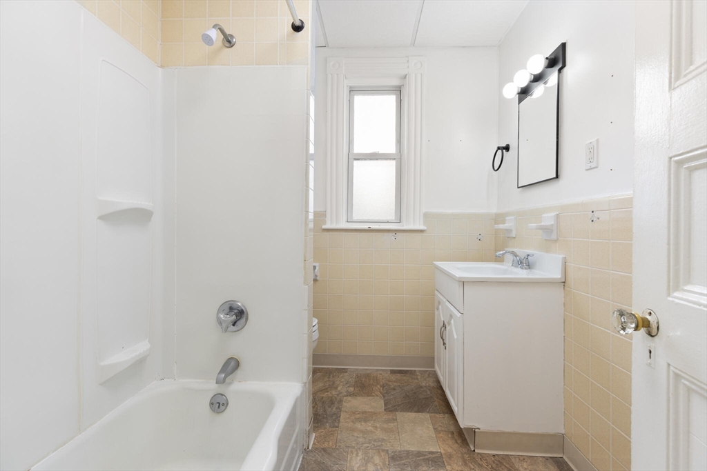 12 Porter Street Everett, MA 02149 - Photo 19 of 45