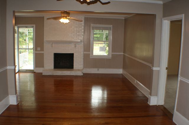 160 State Rd S-42-587 Greer, SC 29651 - Photo 8 of 17 Gallery Image 8