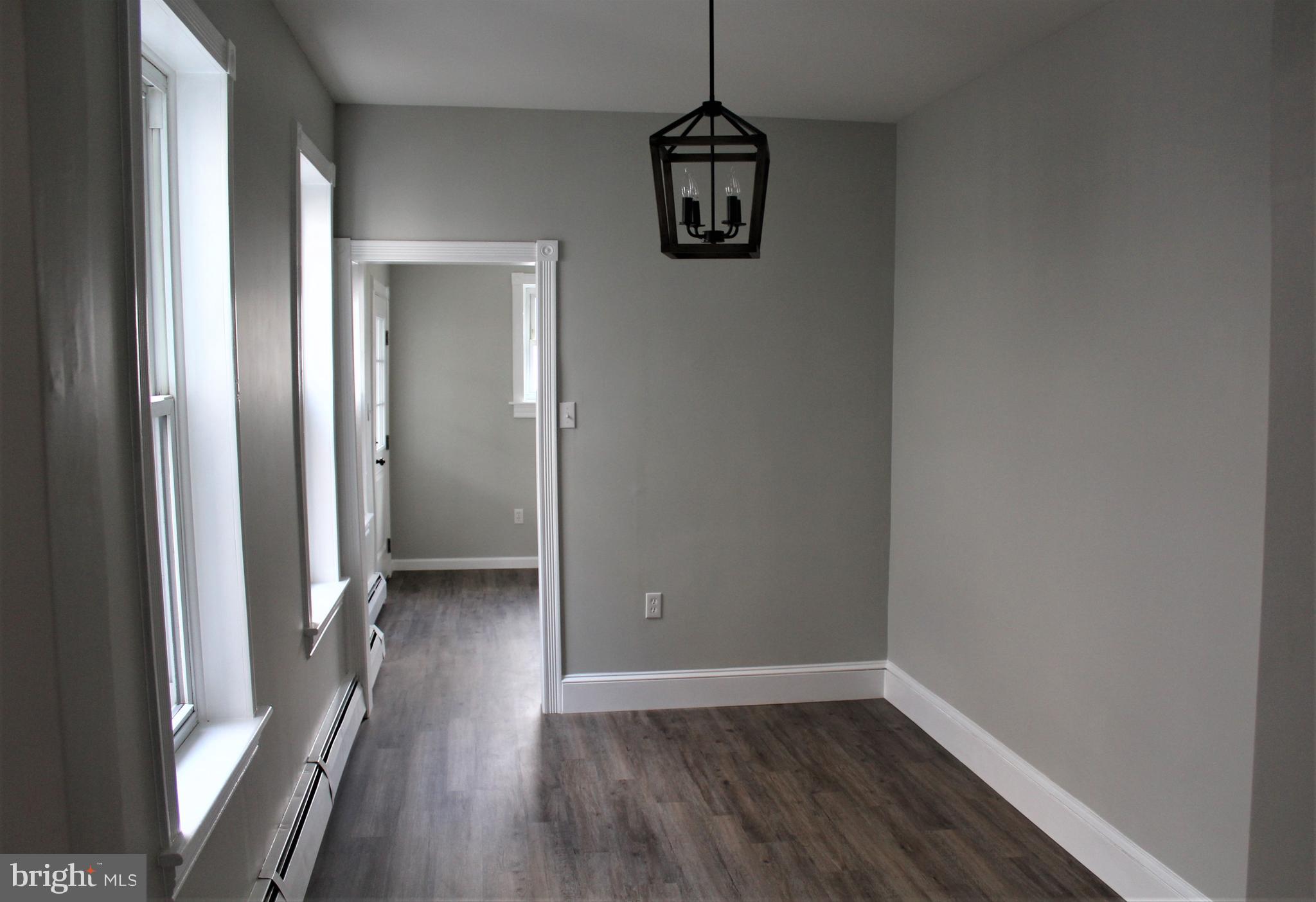 345 Pear Street Reading, PA 19601 - Photo 12 of 34 DINING ROOM