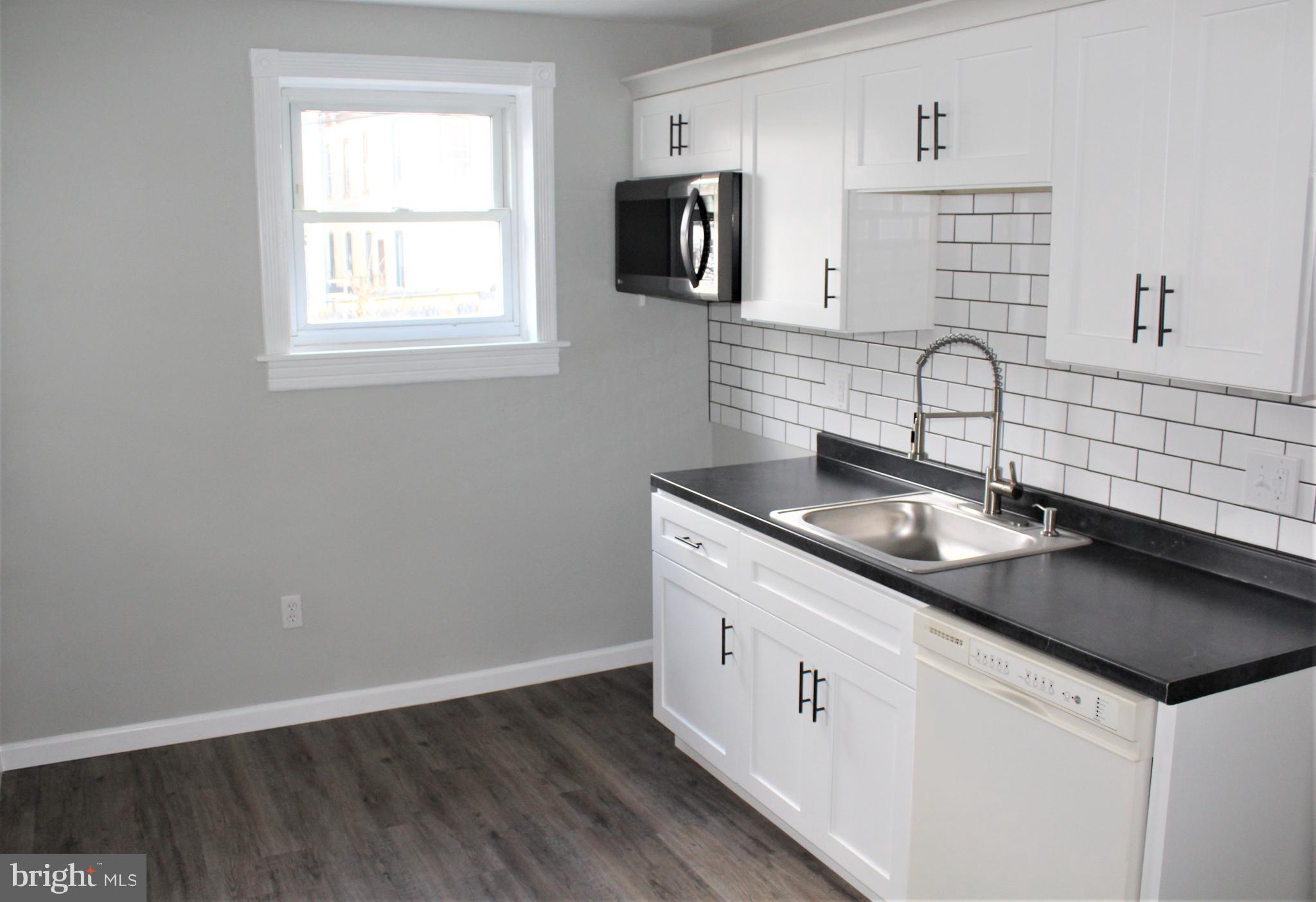 345 Pear Street Reading, PA 19601 - Photo 9 of 34 KITCHEN