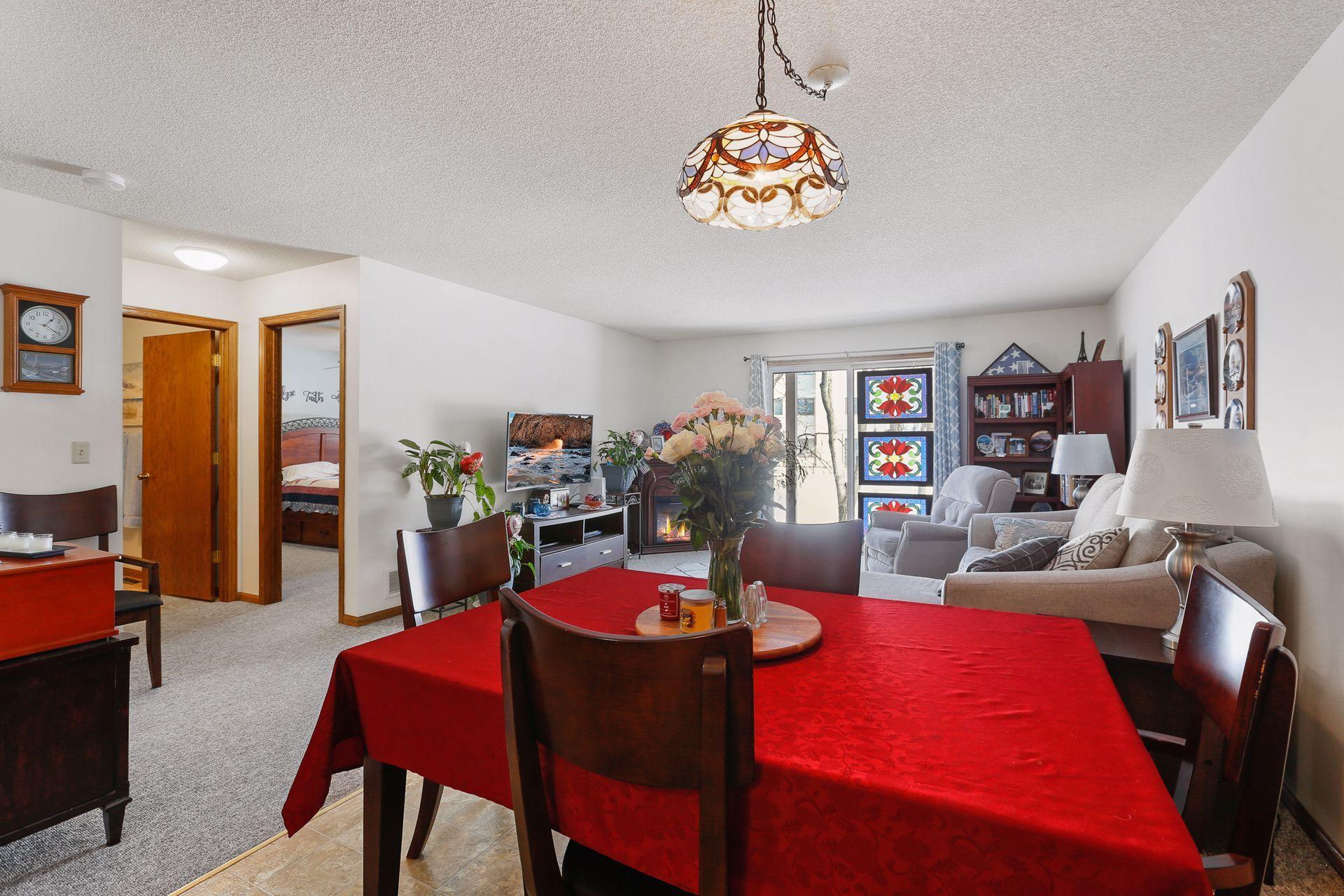 124 Ruth Street North, Unit 2 St. Paul, MN 55119 - Photo 12 of 30 Gallery Image 12