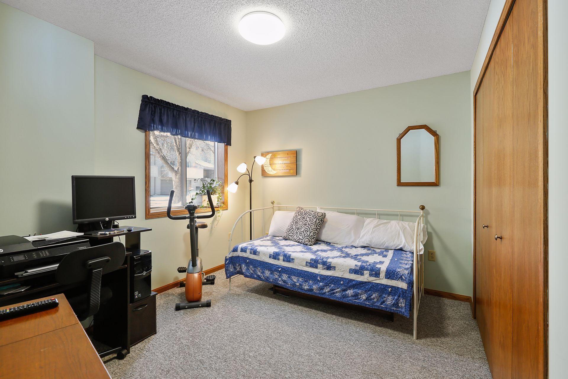 124 Ruth Street North, Unit 2 St. Paul, MN 55119 - Photo 20 of 30 Gallery Image 20