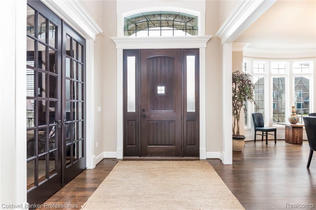3762 Thatcher Drive Rochester, MI 48309 - Photo 6 of 76 Grand foyer