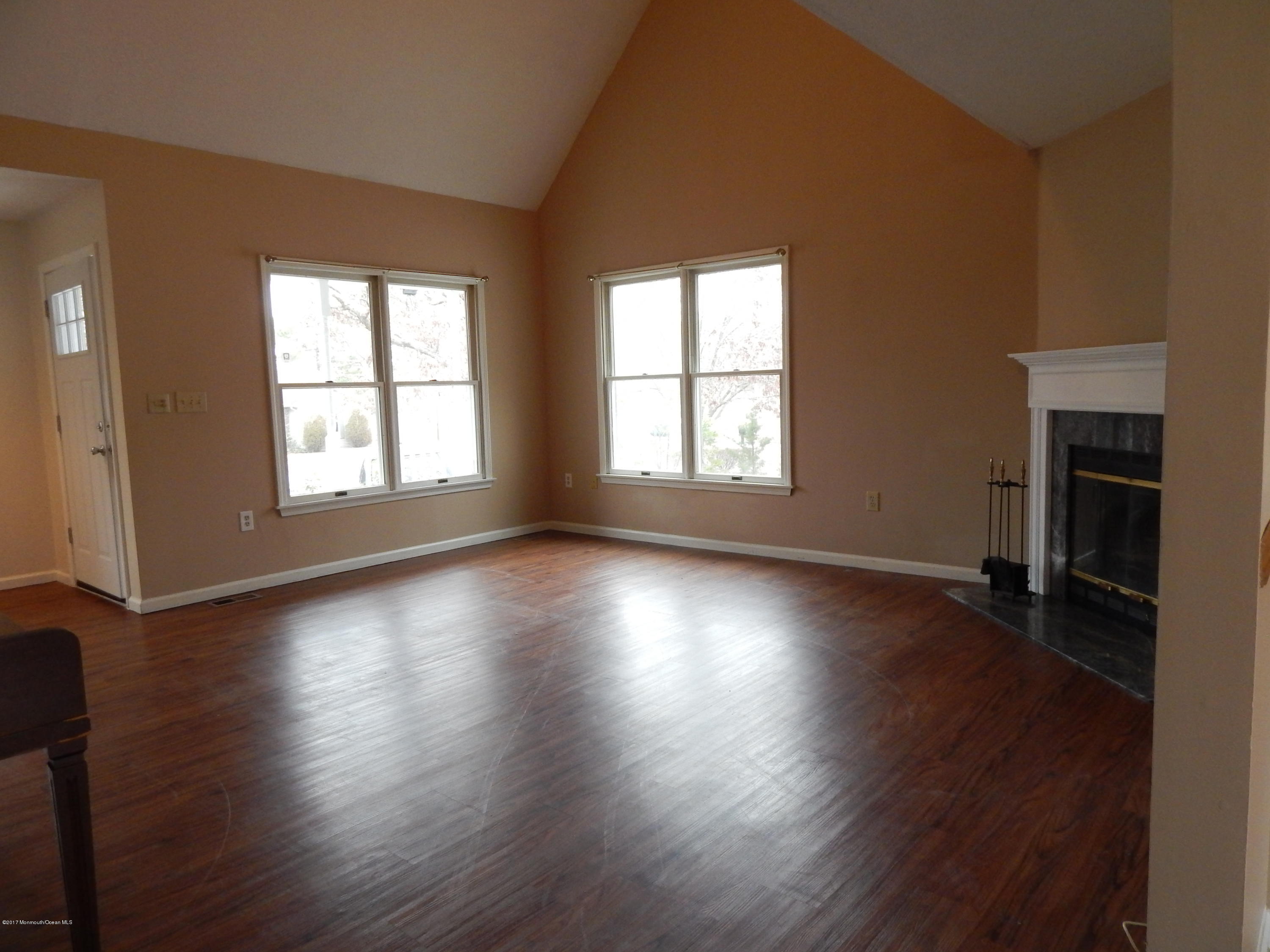 173 Bowline Road Manahawkin, NJ 08050 - Photo 4 of 26 DSCN4008