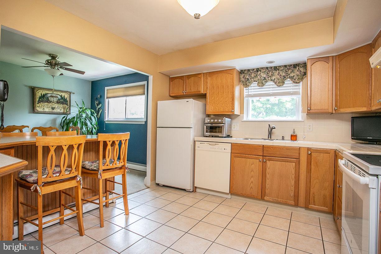 107 Level Road Collegeville, PA 19426 - Photo 14 of 39 Kitchen