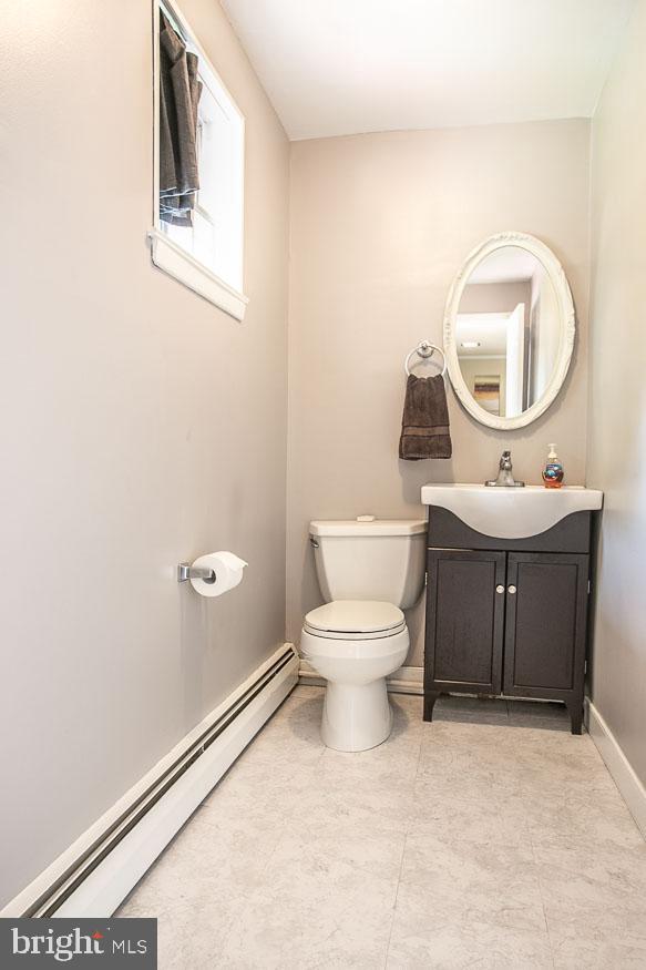107 Level Road Collegeville, PA 19426 - Photo 27 of 39 Powder room- lower level