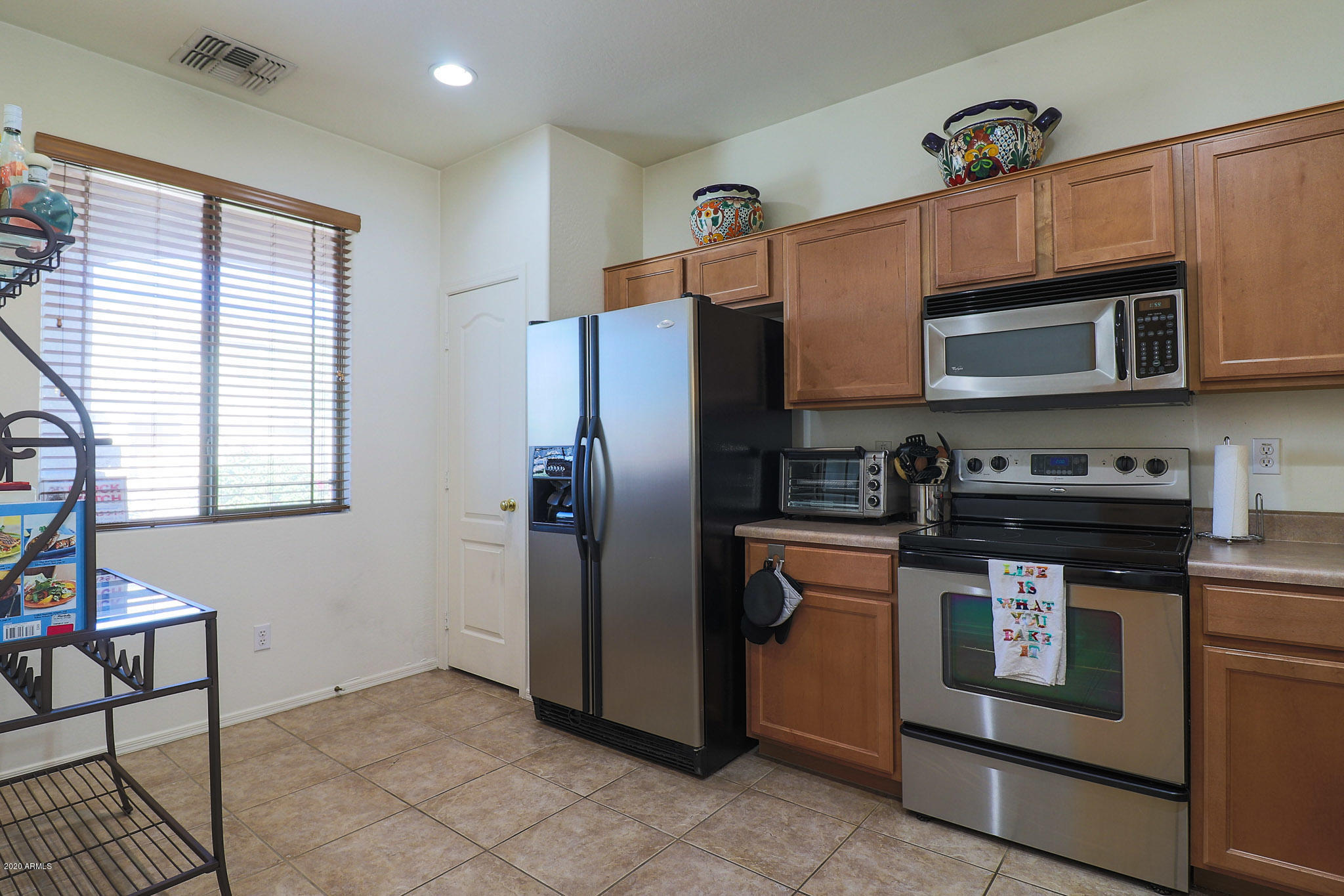 6921 West Maldonado Road Laveen, AZ 85339 - Photo 3 of 17 Kitchen
