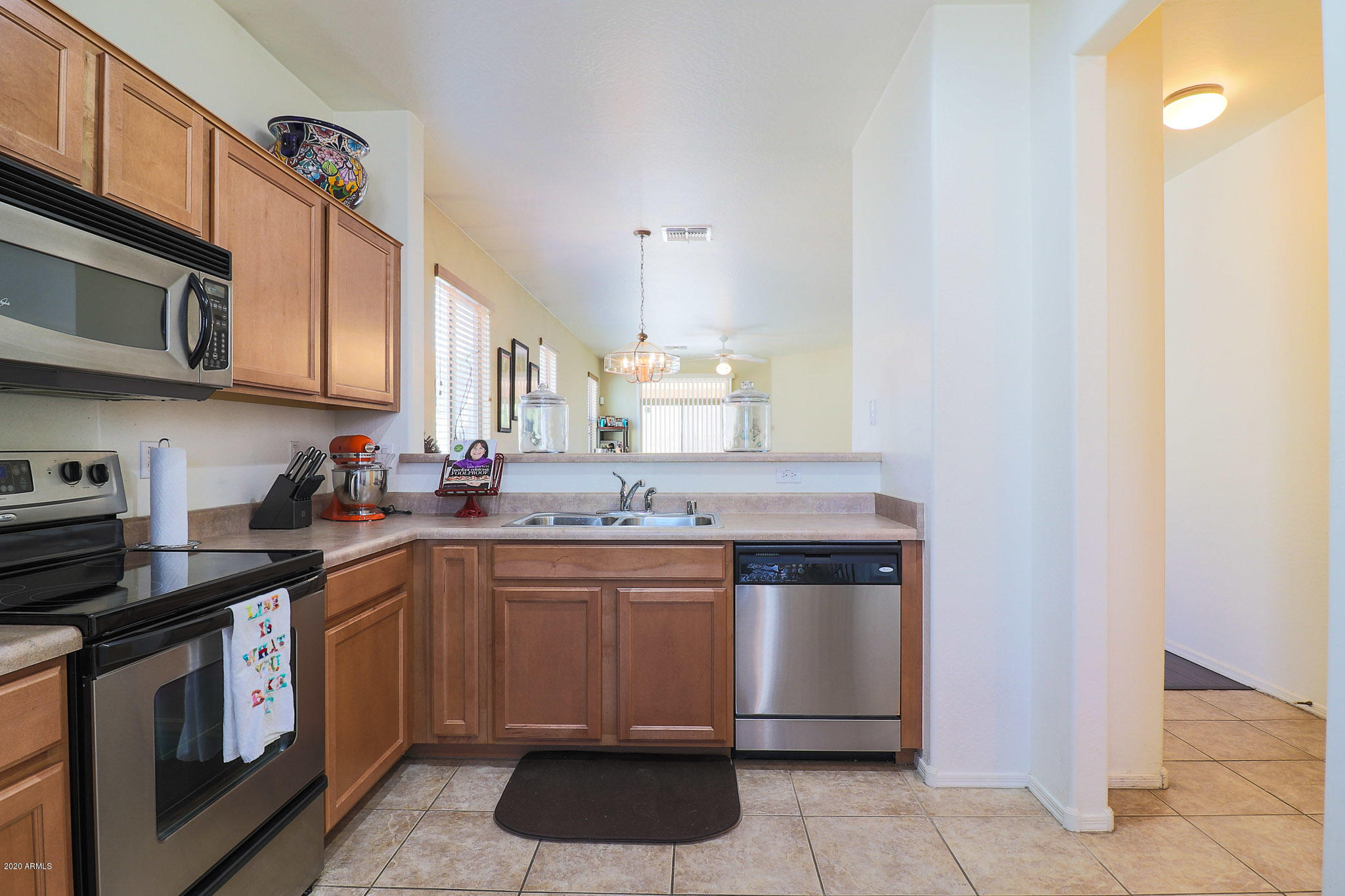 6921 West Maldonado Road Laveen, AZ 85339 - Photo 4 of 17 SS appliances