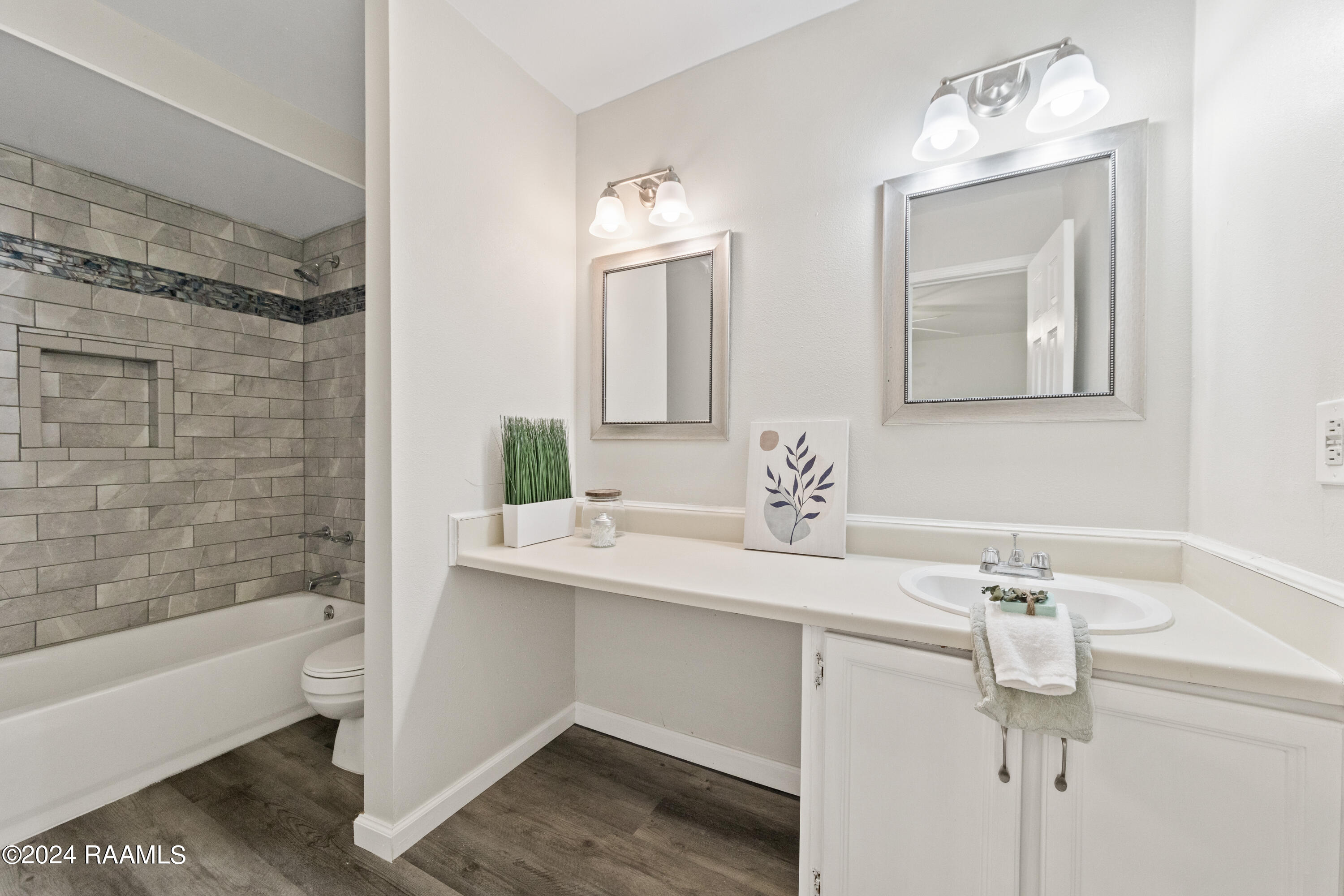 304 Young Drive Lafayette, LA 70506 - Photo 13 of 27 304Young-2-10