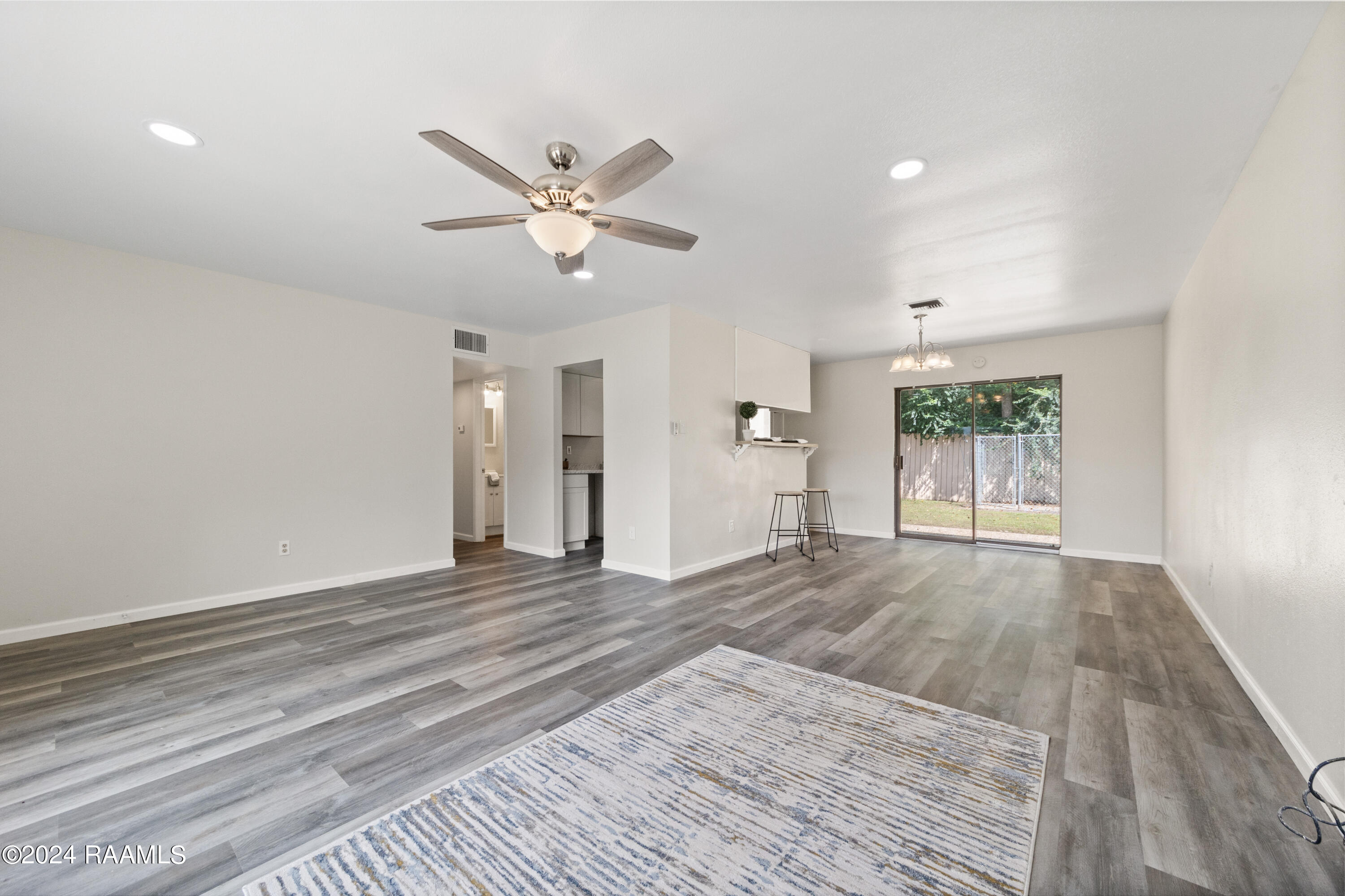 304 Young Drive Lafayette, LA 70506 - Photo 5 of 27 304Young-1-20