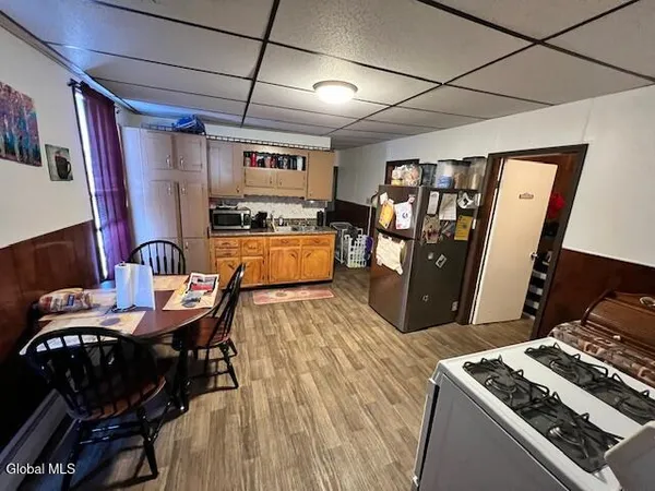 $194,000 | Undisclosed Address, Amsterdam, NY 12010