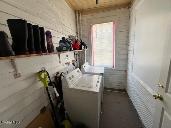 $194,000 | Undisclosed Address, Amsterdam, NY 12010