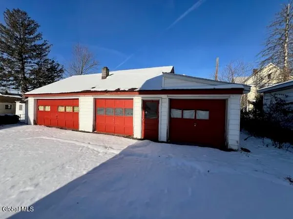 $194,000 | Undisclosed Address, Amsterdam, NY 12010