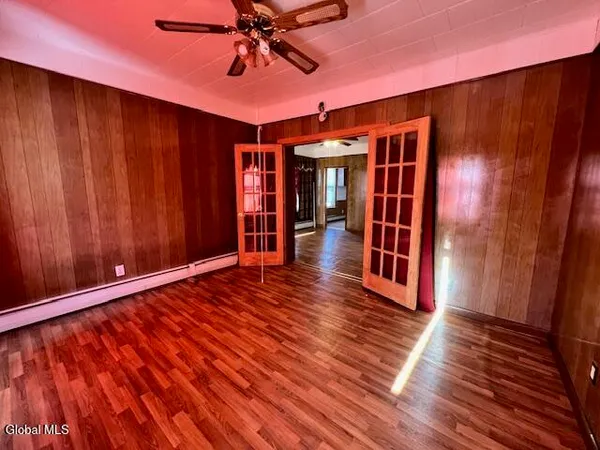 $194,000 | Undisclosed Address, Amsterdam, NY 12010