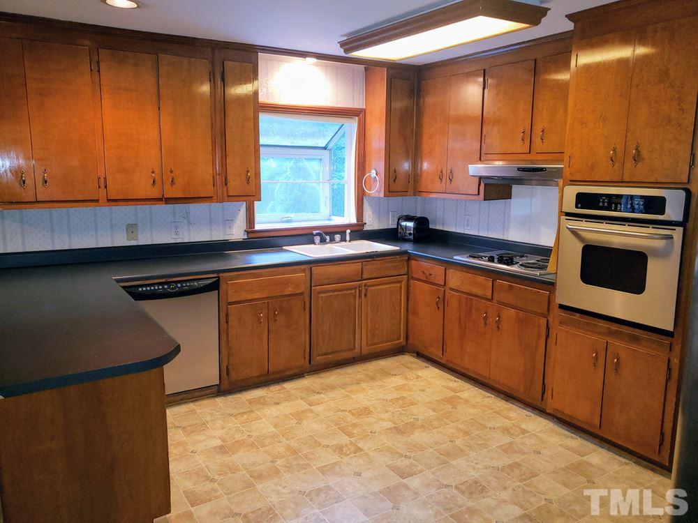 2511 West Cornwallis Road Durham, NC 27705 - Photo 3 of 27 Kitchen