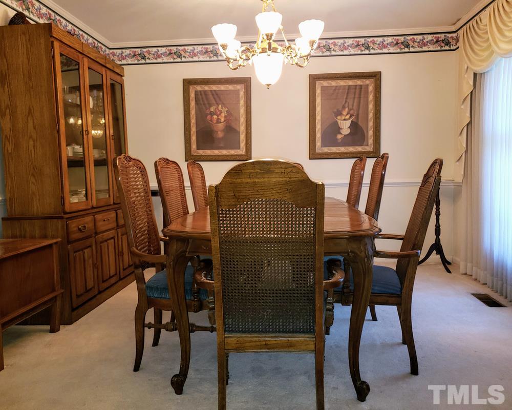 2511 West Cornwallis Road Durham, NC 27705 - Photo 4 of 27 Dining Room
