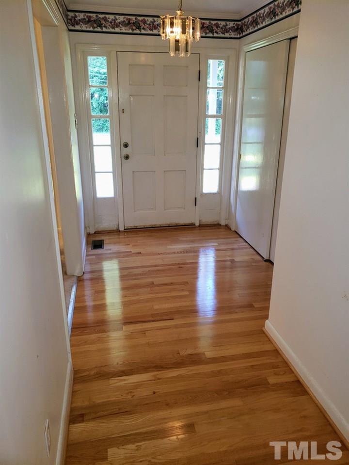2511 West Cornwallis Road Durham, NC 27705 - Photo 8 of 27 Foyer