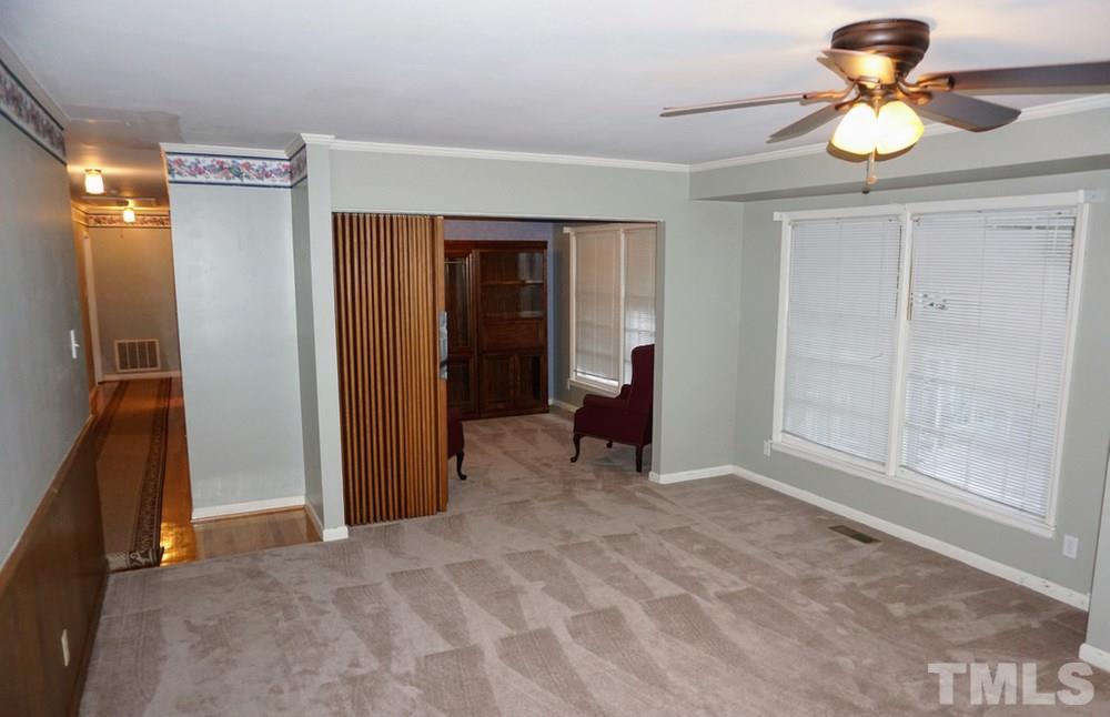 2511 West Cornwallis Road Durham, NC 27705 - Photo 10 of 27 Family Room