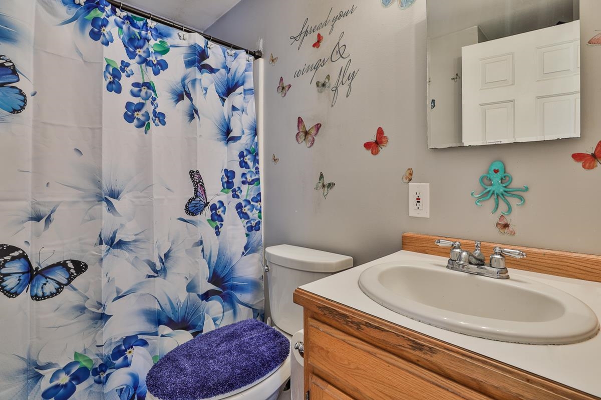 4 Judith Lane Derry, NH 03038 - Photo 18 of 23